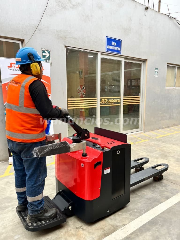 VENTA DE TRANSPALETA ELECTRICA TOTALMENTE NUEVA