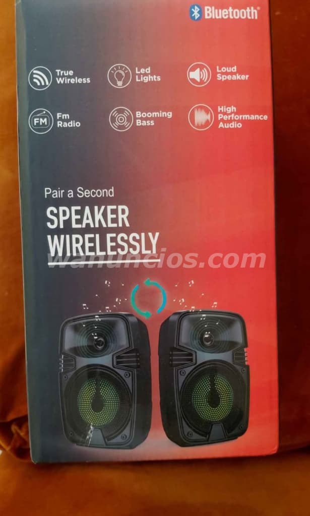 30 US$ - Bocina con bluetooth incluido nuevo en cajeta (Arraiján Vista alegre) 3