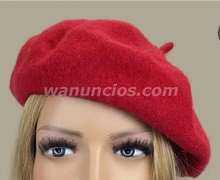Boinas importadas desde francia para dama. (Centro Panamá)