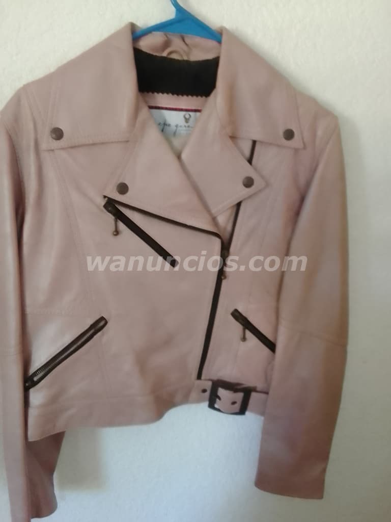 3.000 Pesos - Chamarra de piel color rosa para dama talla 36 tipo motocivlista (Cuernavacca)