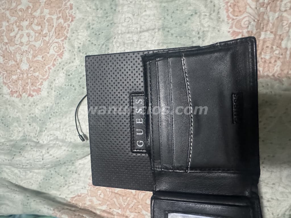 60 US$ - Cartera Guess Edición Limitada Original de Lujo para Hombres Exclusivos (Panama) 2