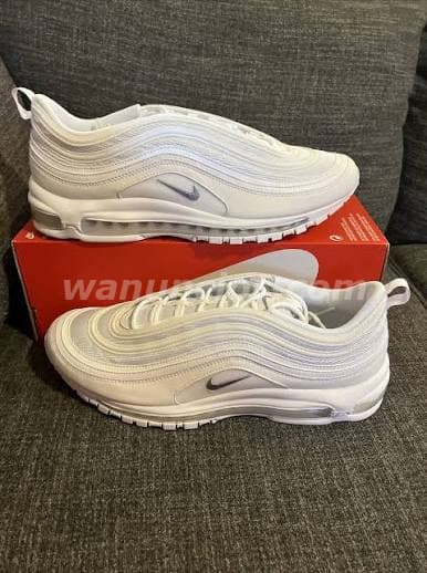 65 US$ - Se venden zapatillas de diferentes marcas