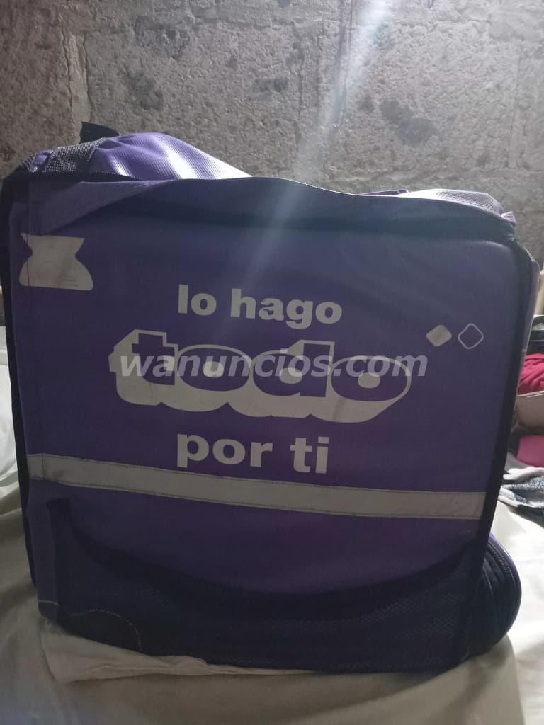 1.000 Córdobas - Vendo bolso de HUGO usado en buen estado (Managua)