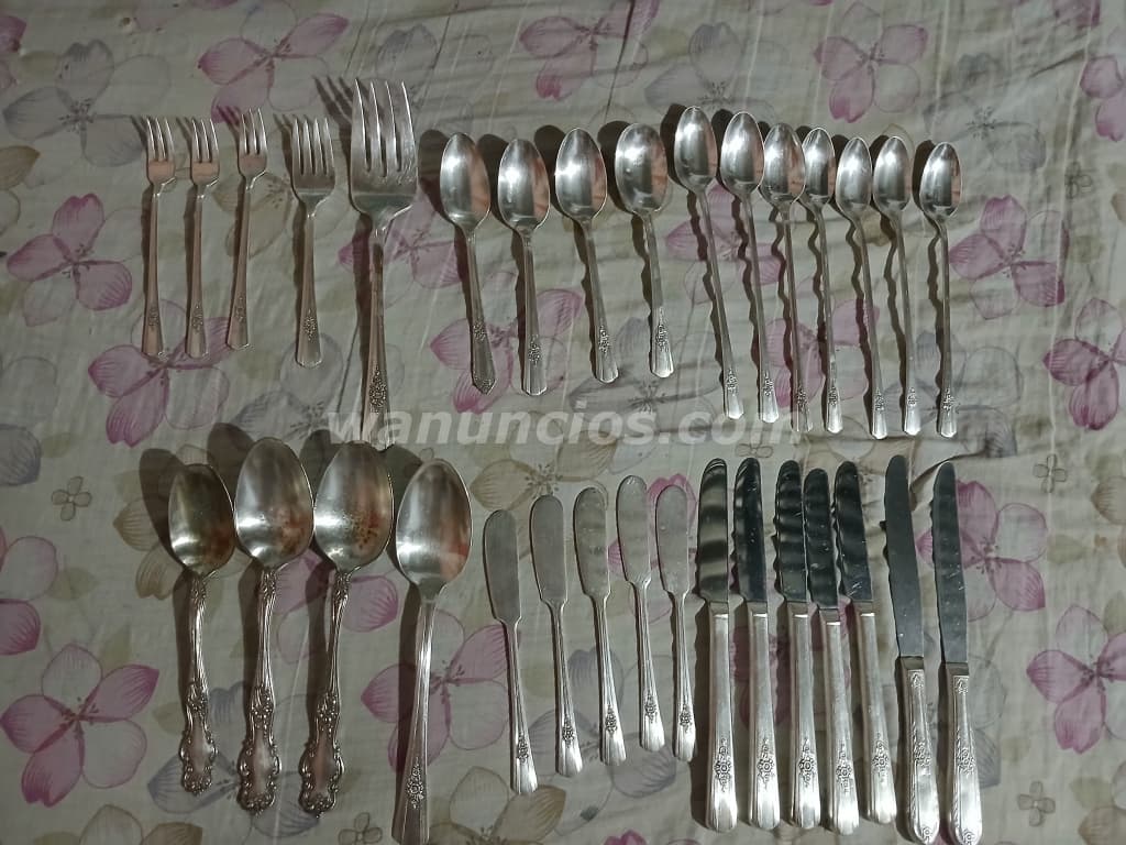 90 US$ - Vendo set de juego de 10 piezas de cucharas de plata (Panamá)