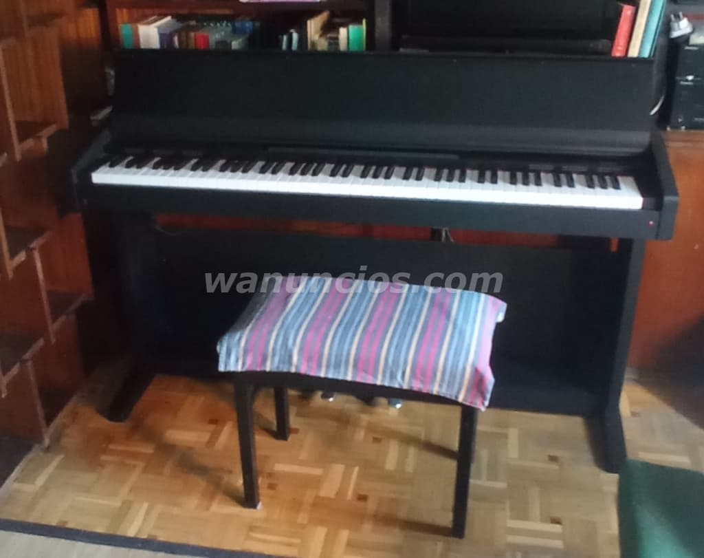 600 € - Piano digital Kawai en perfecto estado de funcionamiento (Madrid Capital)