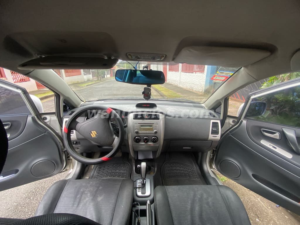 2.650.000 Colones - se vende SUZUKI AERIO 2005 el carrito esta perfecto (ZAPOTE) 2