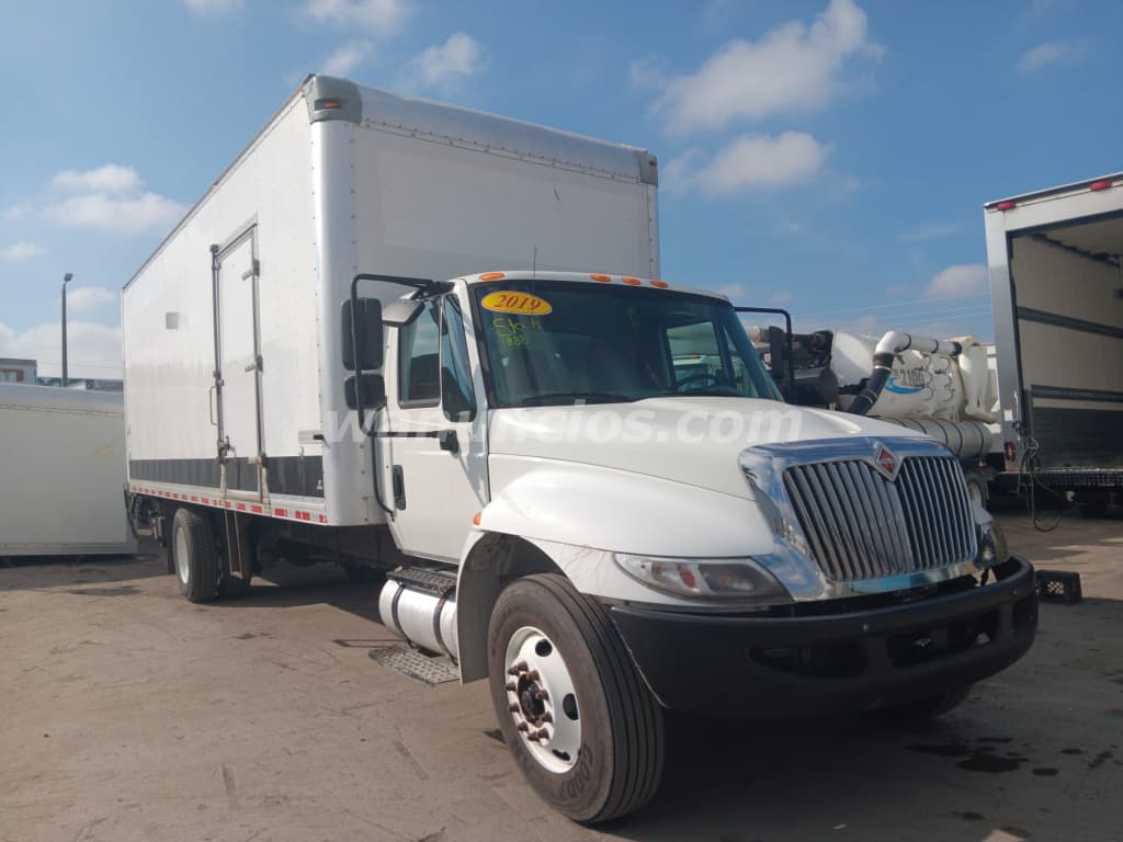 2019 INTERNATIONAL DURASTAR 4300 26FT DRY BOX STOCK 1888