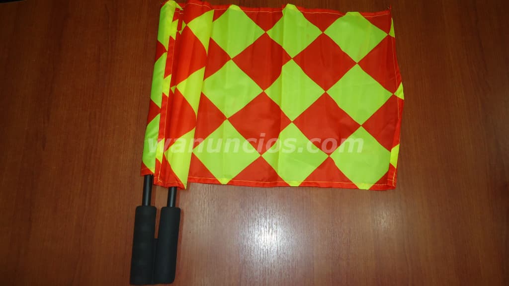 BANDERINES DE ARBITRO PARA PARTIDOS DE FUTBOL 3