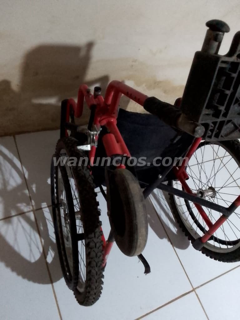 4.500 Córdobas - SILLA DE RUEDAS TIPO TODO TERRENO DBA DPD RIN DE ALUMINIO LLANTA NEUMATICA (Leon) 2