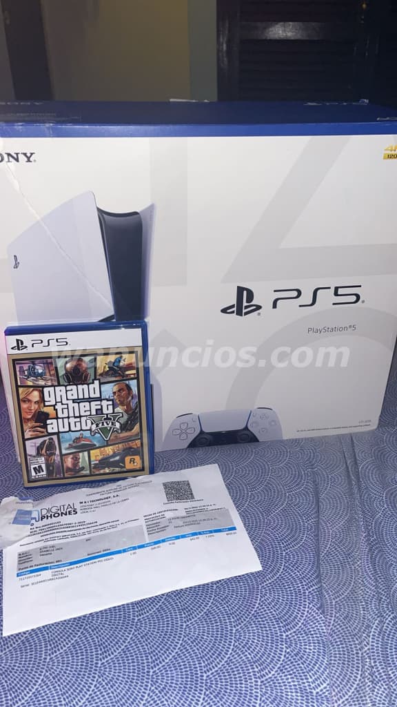 380 US$ - PlayStation 5 con dos meses de uso con su caja (San Francisco)