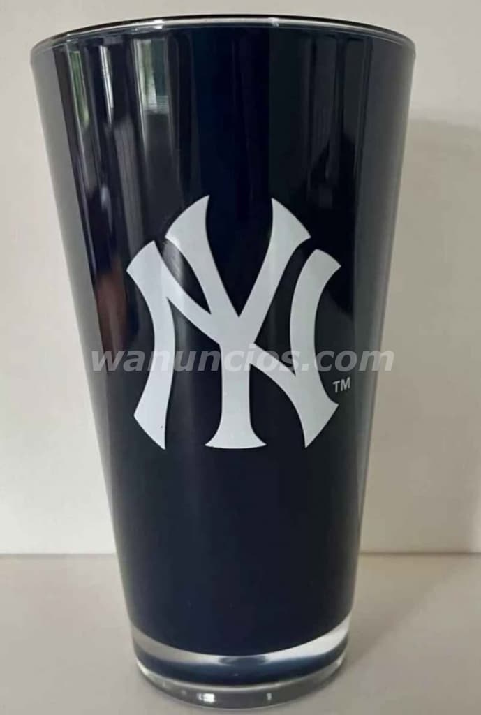 400 Pesos - Vaso de Pinta New York Yankees Oficial (Nuevo) (Oriental)