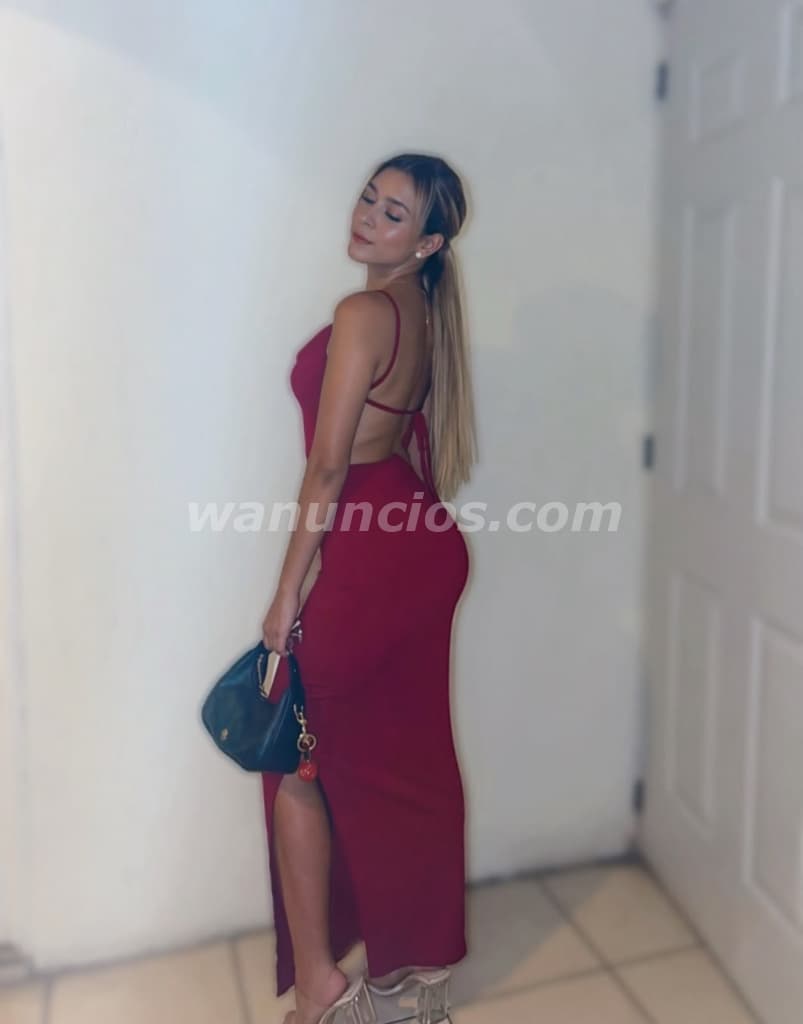 Rubia radiante y hermosa colombiana nueva en el país (Escalón) 2