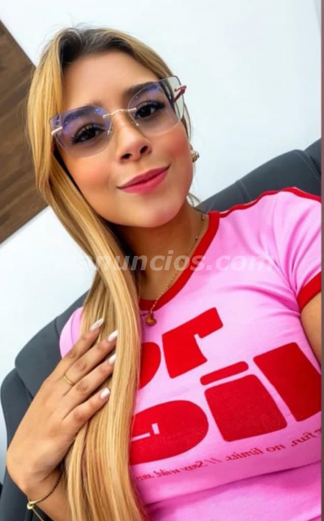 Rubia radiante y hermosa colombiana nueva en el país (Escalón) 5