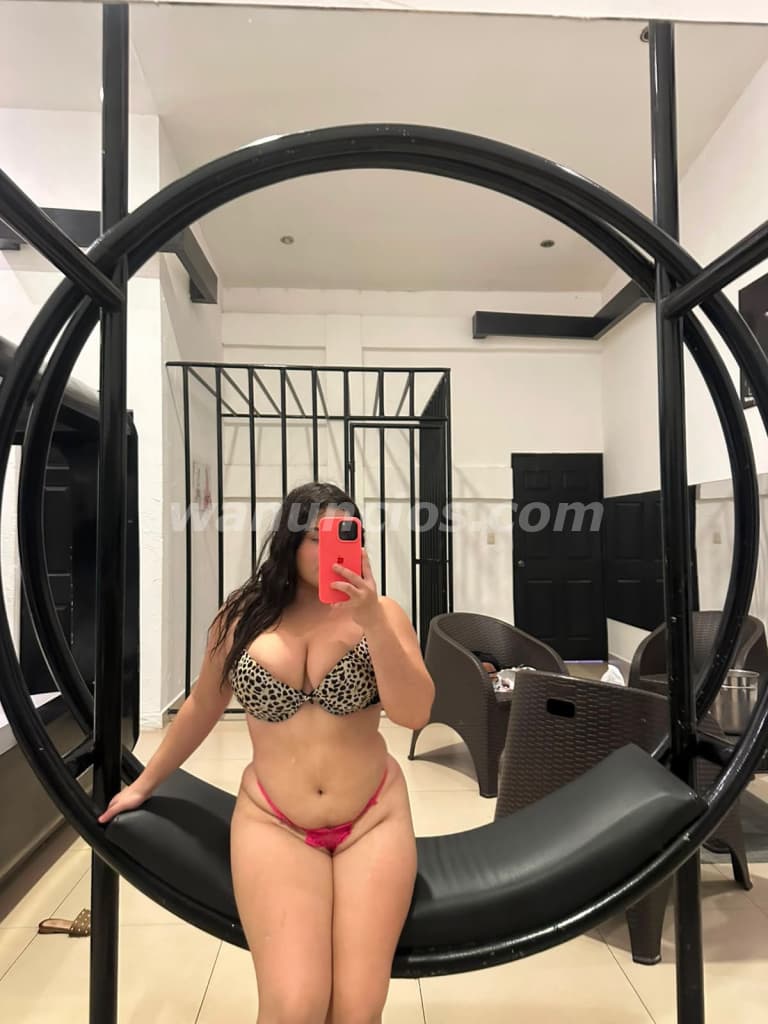 Mami sexy chelita de vuelta por aca rico (Plaza inter) 2