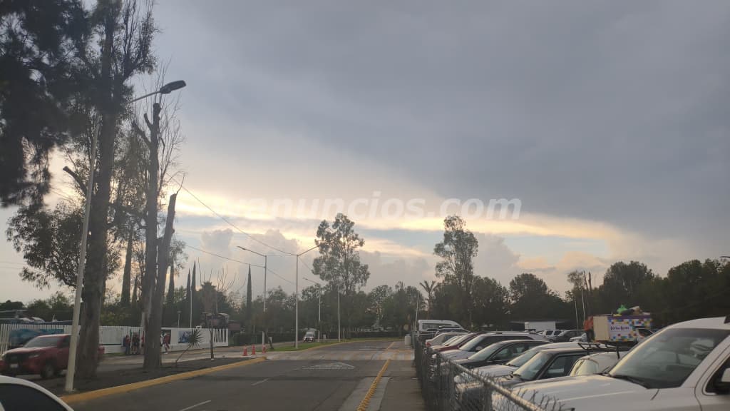 Joven busca mujer madura para pasar el rato (León Guanajuato)