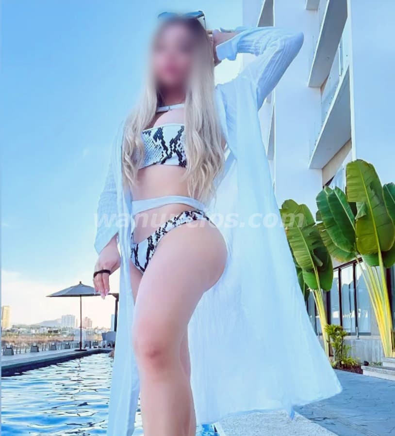 Rubia, elegante y con muchas ideas para ti corazon 3