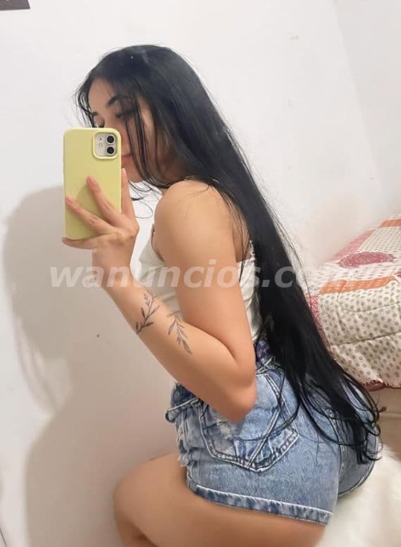 Hola me llamó Daniela busco hombre que me apoye económicamente (Habana Cuba)