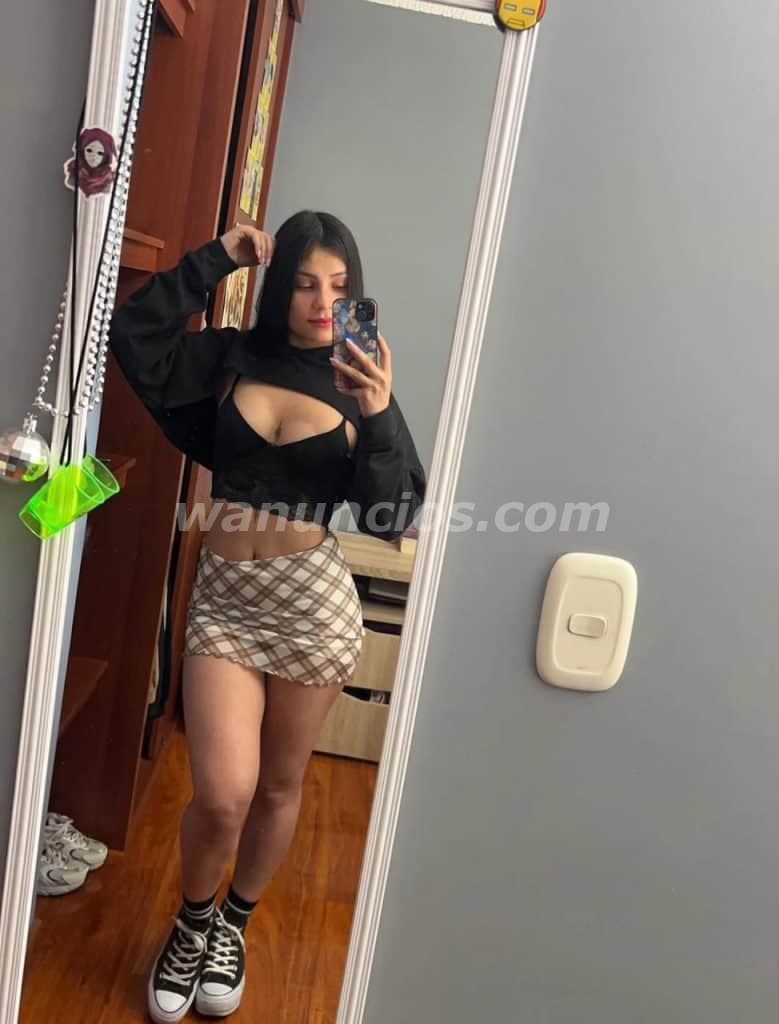 Chica latina estudiante disponible para darte lo que quieras +52 5579838268 (Cancún) 5