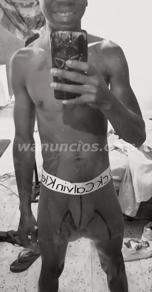 Hola tengo 19 años y soy negro de Colombia 2