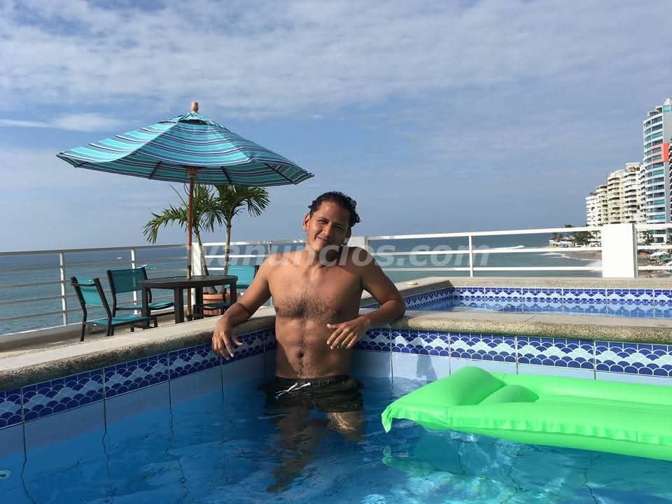 MASCULINIDAD DEFINIDO HOMBRE VERDADERO FANTASIAS SEXUALES (Centro)