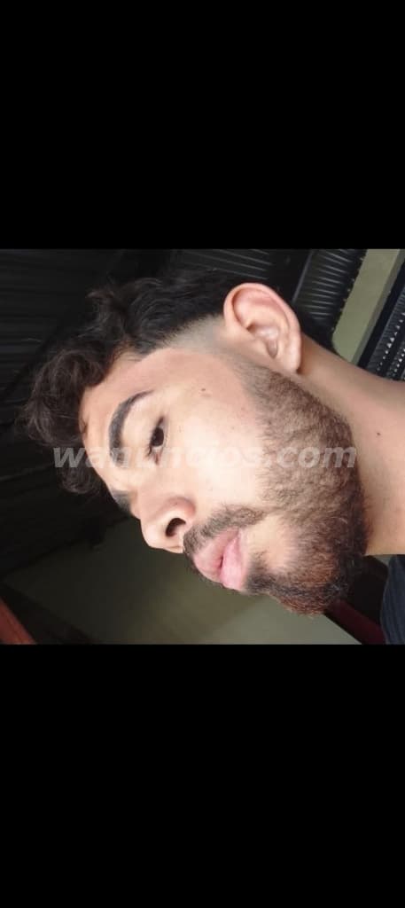 Joven universitario busca parejas para trio o mujeres solteras (Managua)