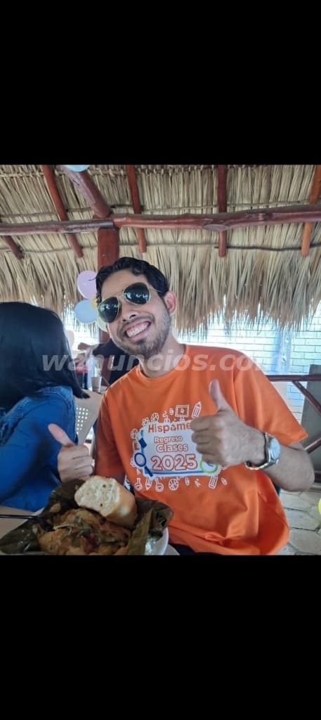 Joven universitario busca parejas para trio o mujeres solteras (Managua) 2