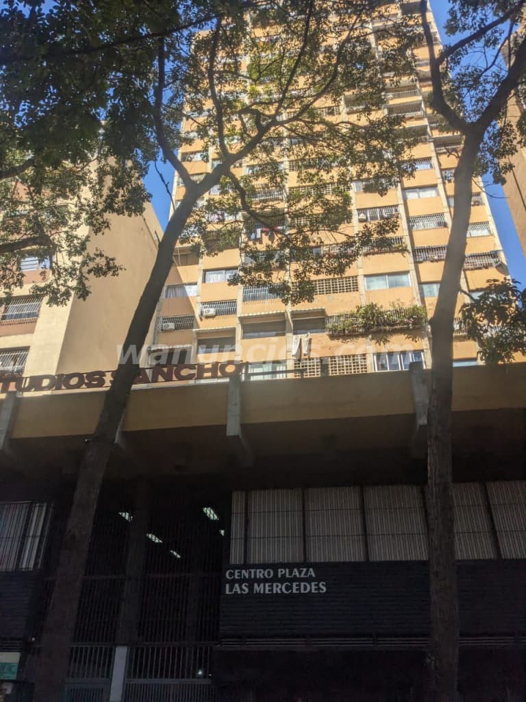 32.000 US$ - Oficina de 76 m2 Bulevar Panteon Negociable (Bulevar Panteon, Altagracia)
