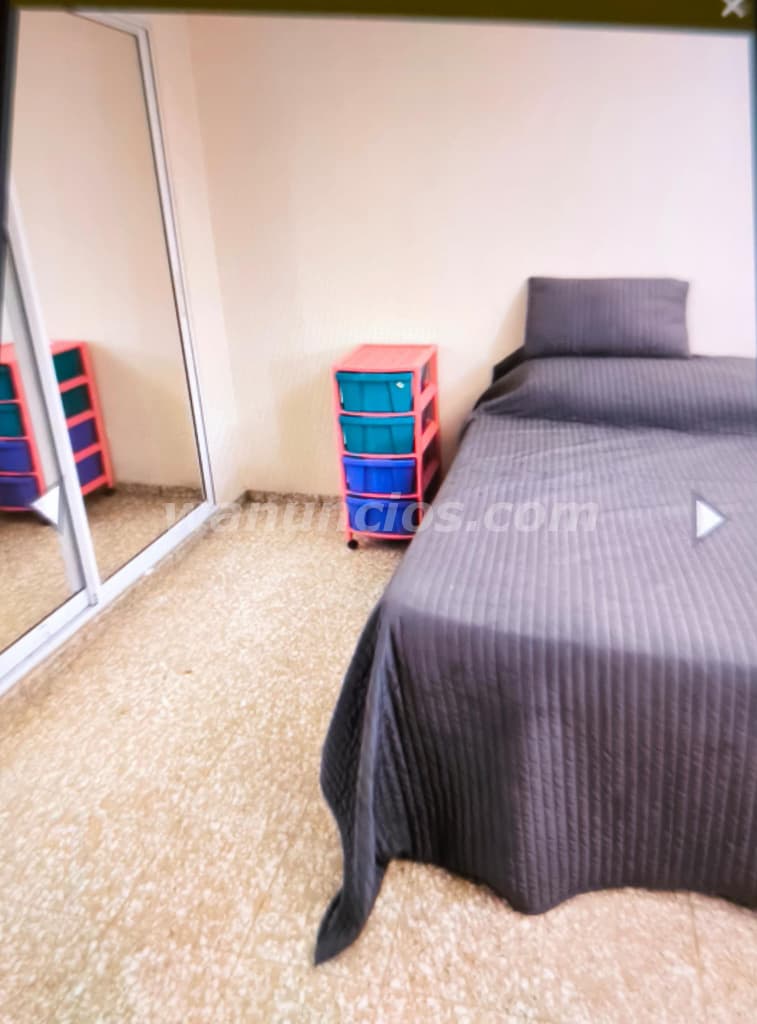 15.000 Pesos - Alquilo habitación a chica estudiante a ser posible extranjera (Bellavista)