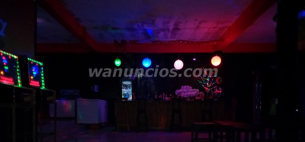 Se buscan chicas mayores de 18 años que quieran trabajar para eventos privados" (caaguazu)