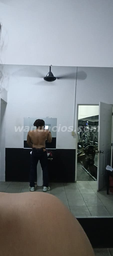 Chico de 20 años con una verga que no pierde errecion (Barrio la luz)