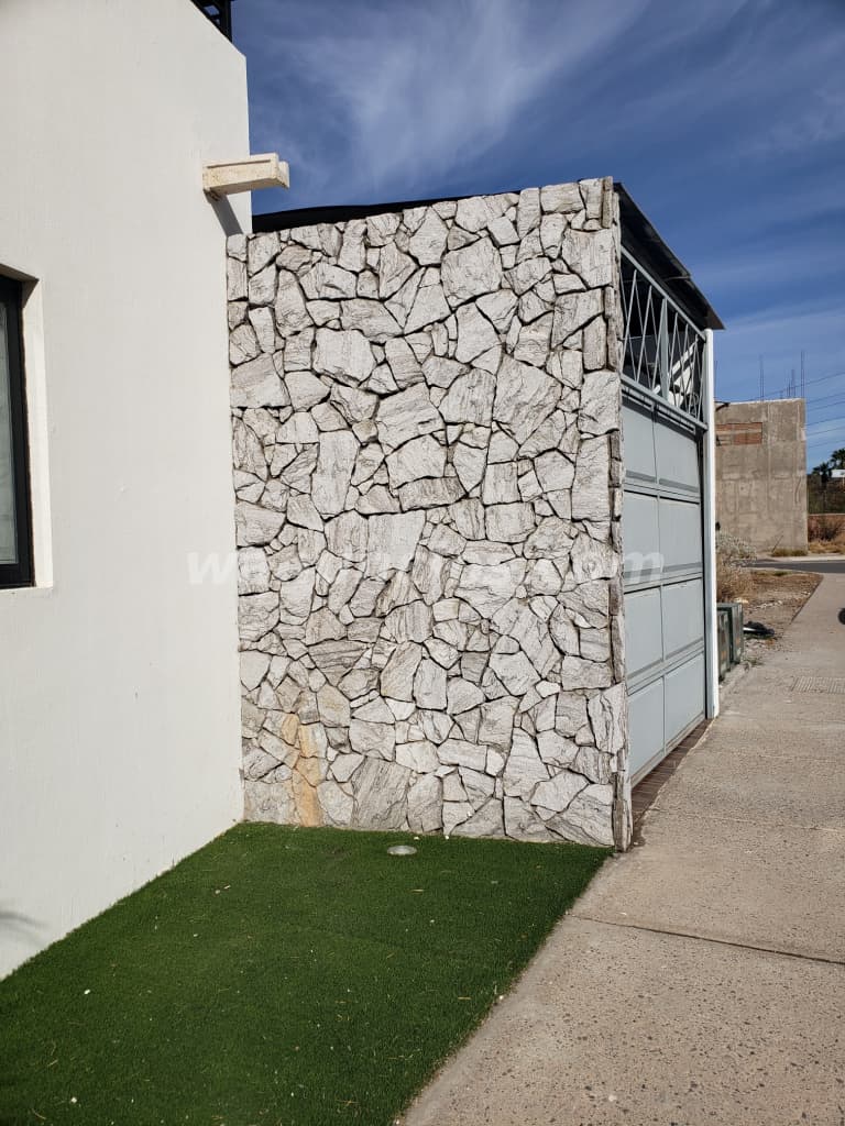 Piedra Brasa Laminada para recubrimiento de muros 6621035044